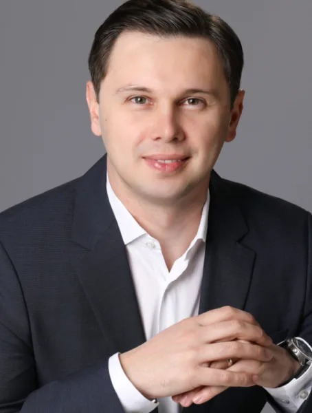 Maxim Kon