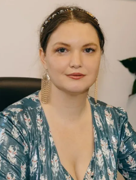 Alexandra Lloyd
