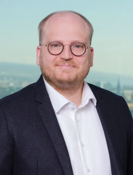 Dr. Lewin Boehnke